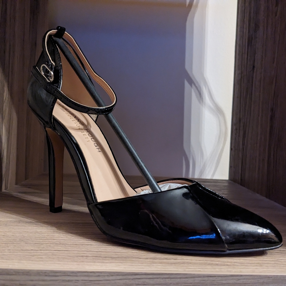 Julianne Hough heels
